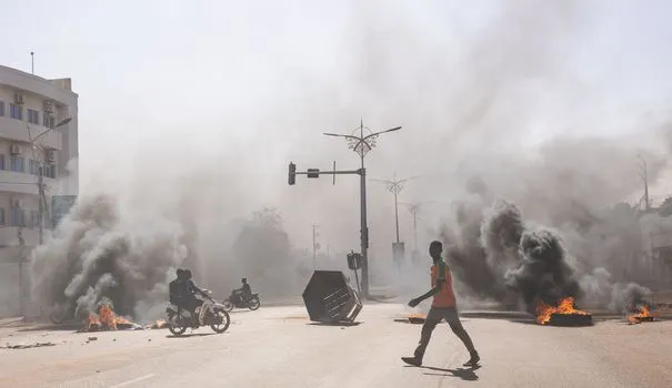 barricades-dans-les-rues-de-ouagadougou-le-23-janvier-2022_6338664