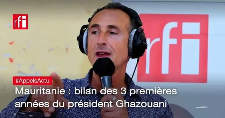 جان غوميز مقدم برنامج "مكالمات حول القضايا الراهنة" على إذاعة فرنسا ا