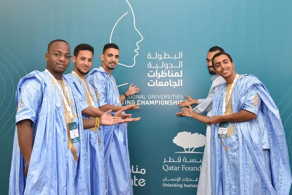 صورة جماعية للفريق الموريتاني المشارك في البطولة الدولية المناظرات 