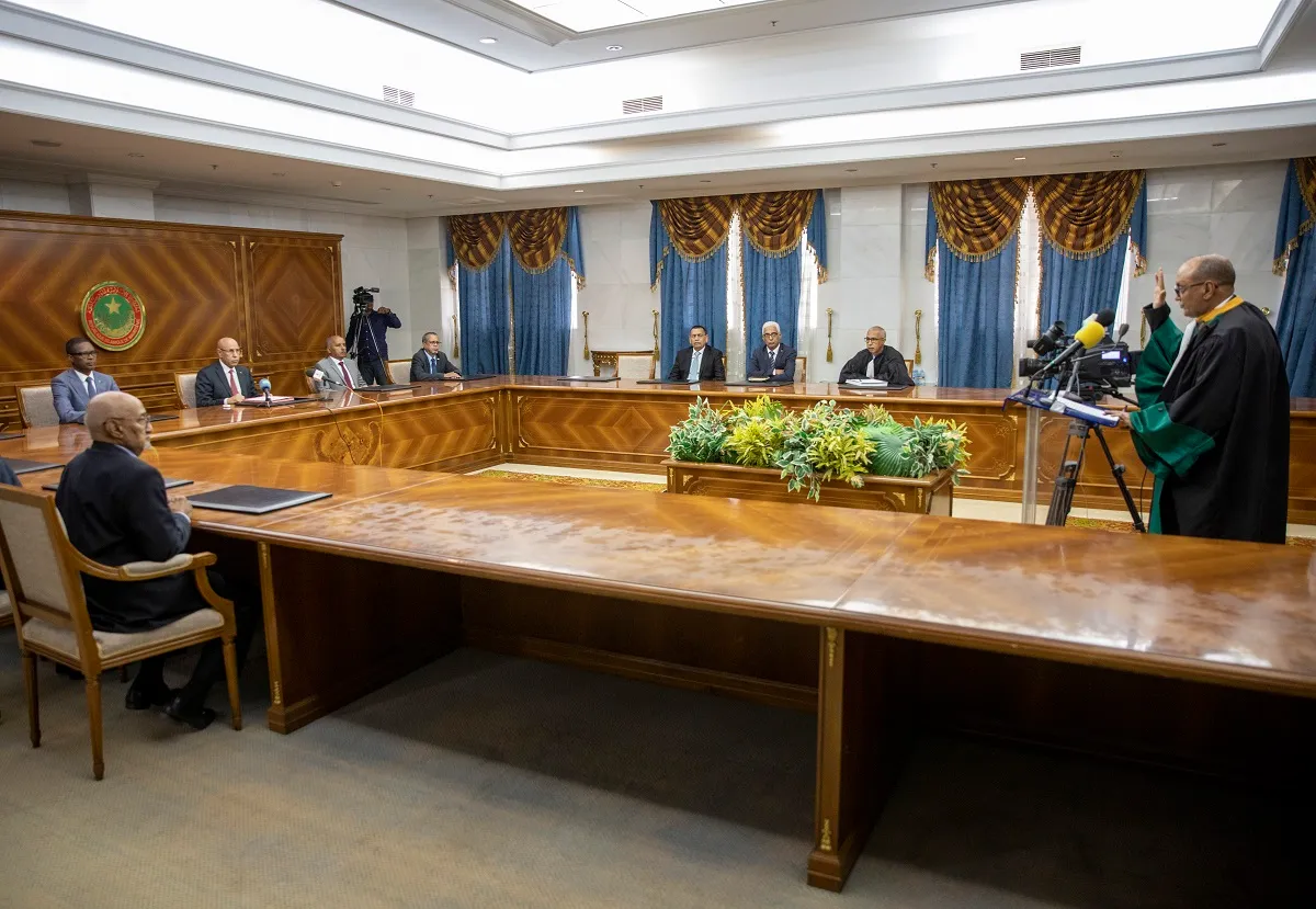 رئيس المحكمة العليا الشيخ أحمد ولد سيدي أحمد خلال أداء اليمين القانو