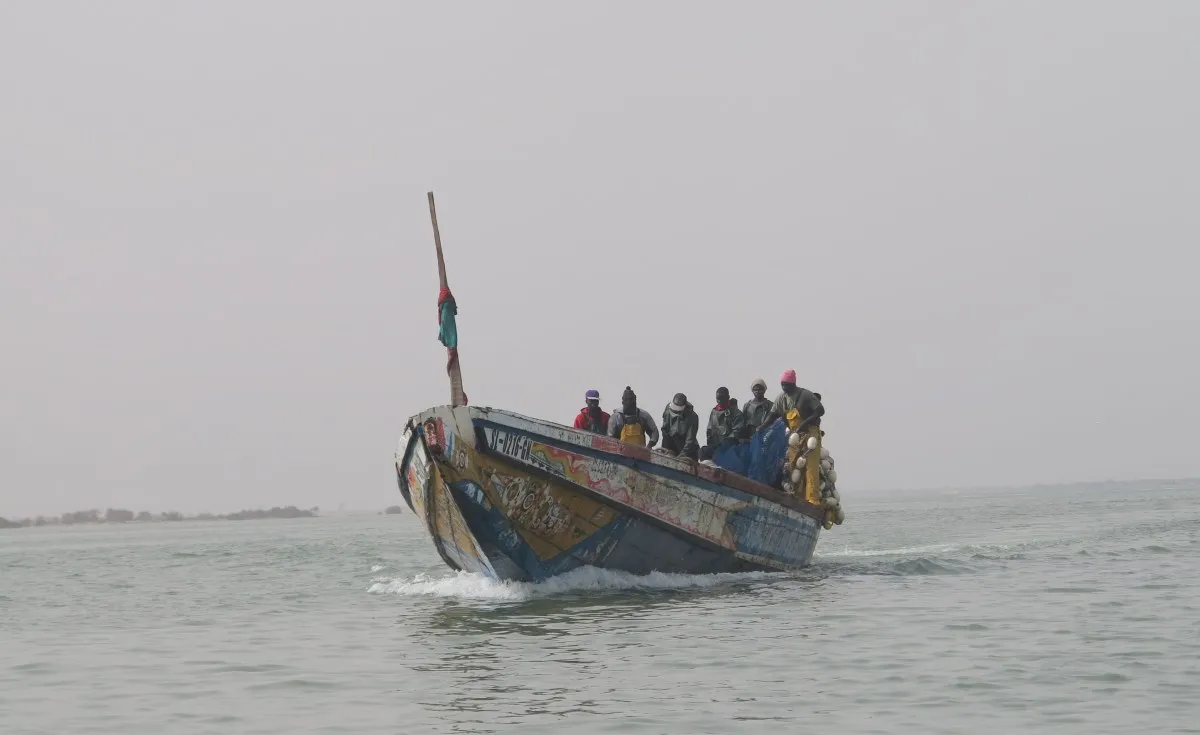 INCENDIE-DUNE-PIROGUE