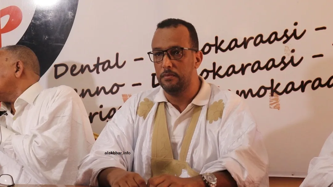 الأمين العام لحزب "إيناد" سيدي ولد الكوري خلال المؤتمر الصحفي اليوم (?