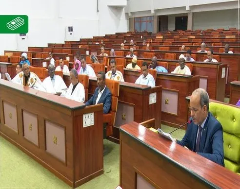 اللجنة البرلمانية خلال اجتماعها اليوم الأحد