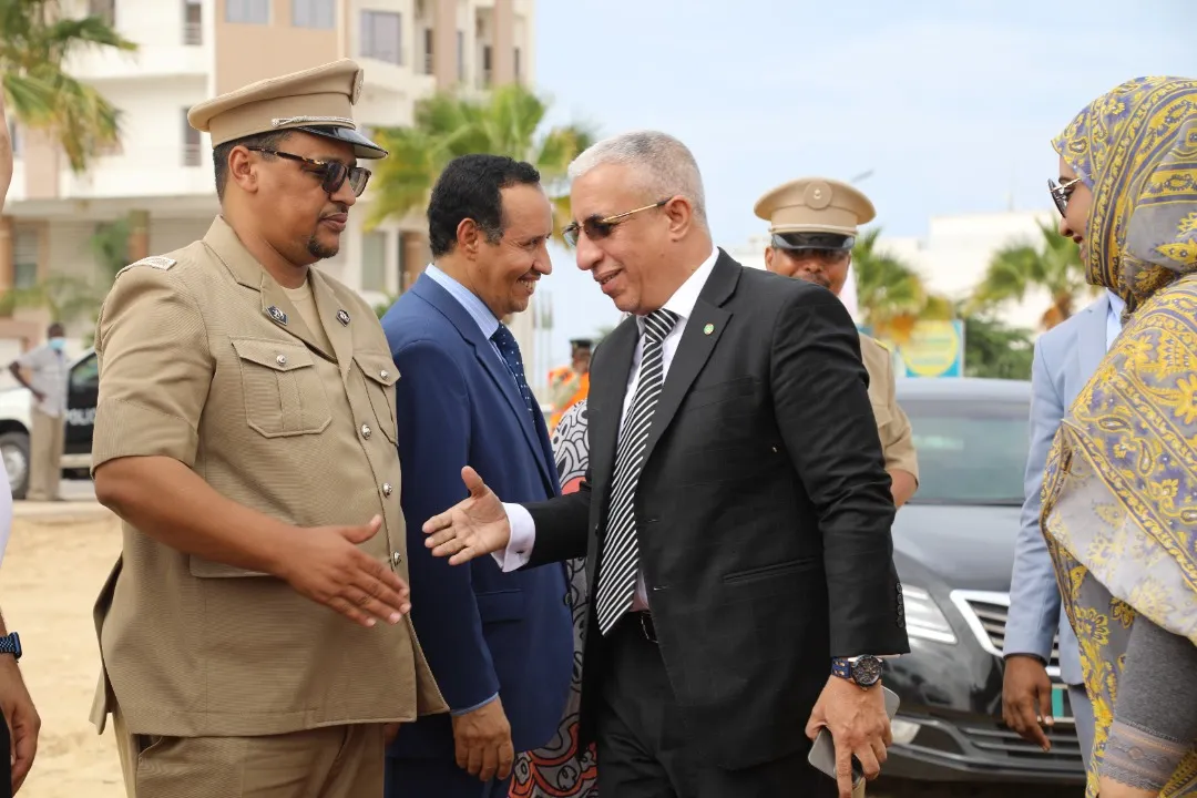 وزير الصحة المختار ولد داهي خلال حفل إطلاق برنامج "ميسر" اليوم  (الأخب