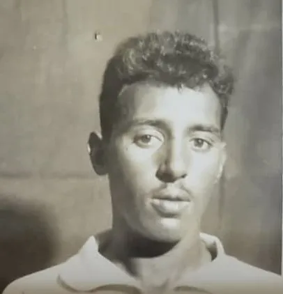 بقلم الأستاذ محمدٌ ولد إشدو