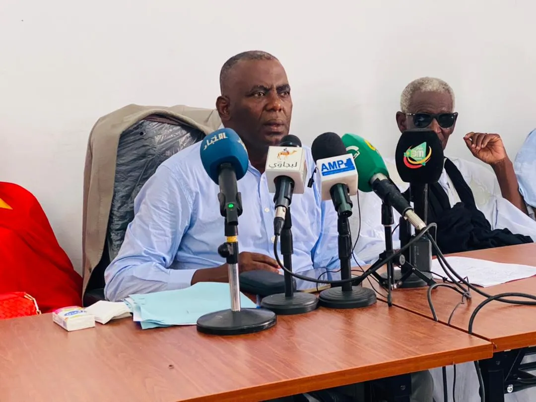 بيرام الداه اعبيدي خلال مؤتمر صحفي اليوم (الأخبار)