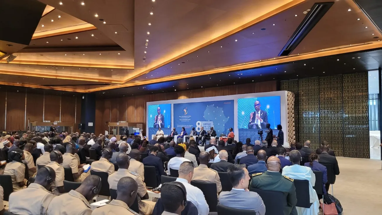 وزير خارجية مالي عبد الله ديوب خلال إلقاء كلمة أمام منتدى داكار 