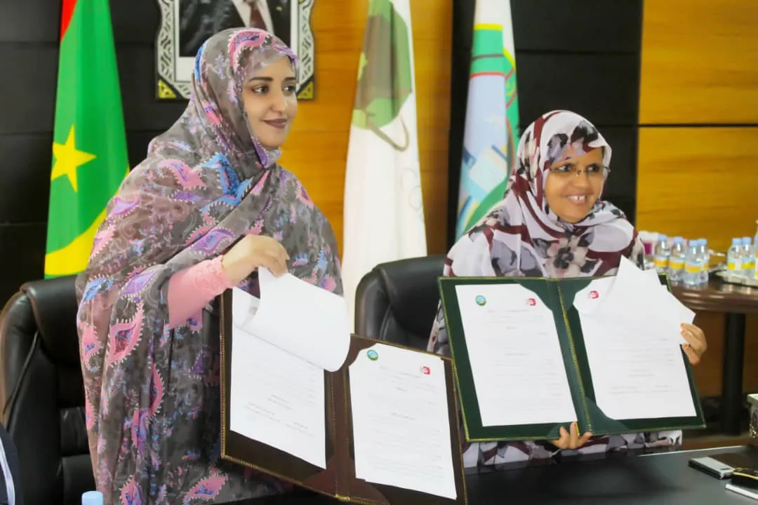 رئيسة جهة نواكشوط فاطمة عبد المالك، والمديرة العامة لمركزية شراء ال?