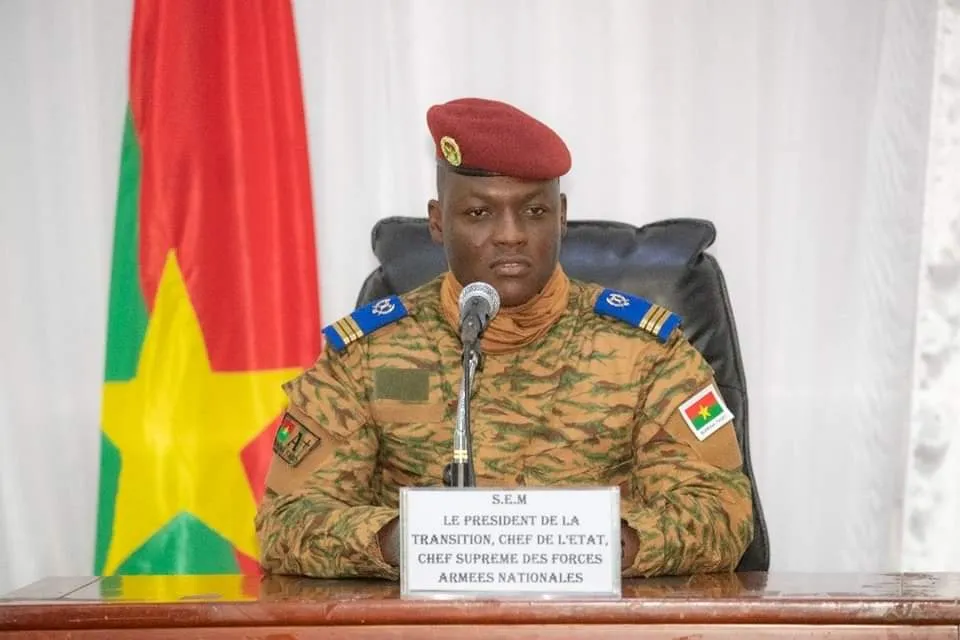 النقيب إبراهيم تراوري: رئيس بوركينافاسو الانتقالي 