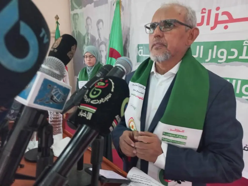 رئيس حزب "تواصل" محمد محمود ولد سيدي خلال كلمته في المؤتمر 