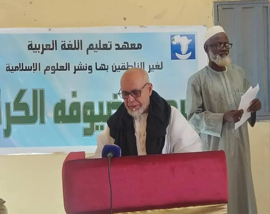  المدير العام للمعهد أحمد سالم ألمين فال خلال كملته في الاحتفالية