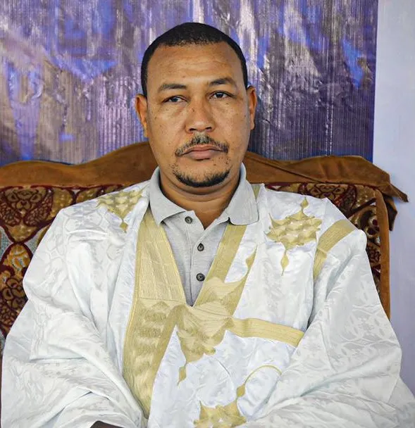 الأستاذ إخليهن ولد الرجل - كاتب وباحث