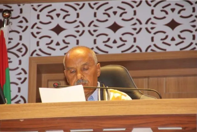 رئيس البرلمان الموريتاني الشيخ ولد بايه خلال جلسة اختتام الدورة الب?