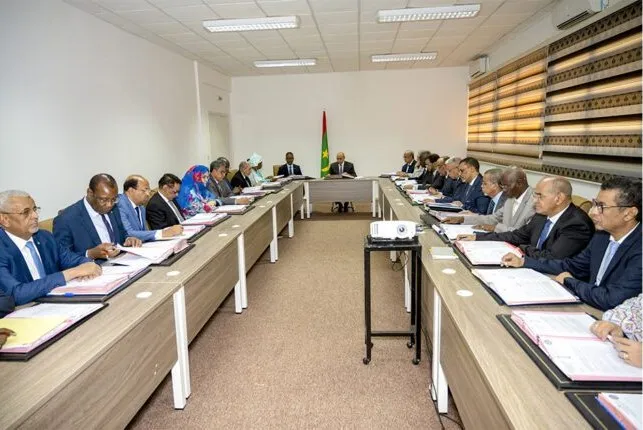 الحكومة خلال اجتماعها الخميس في مدينة روصو جنوبي البلاد (وما)