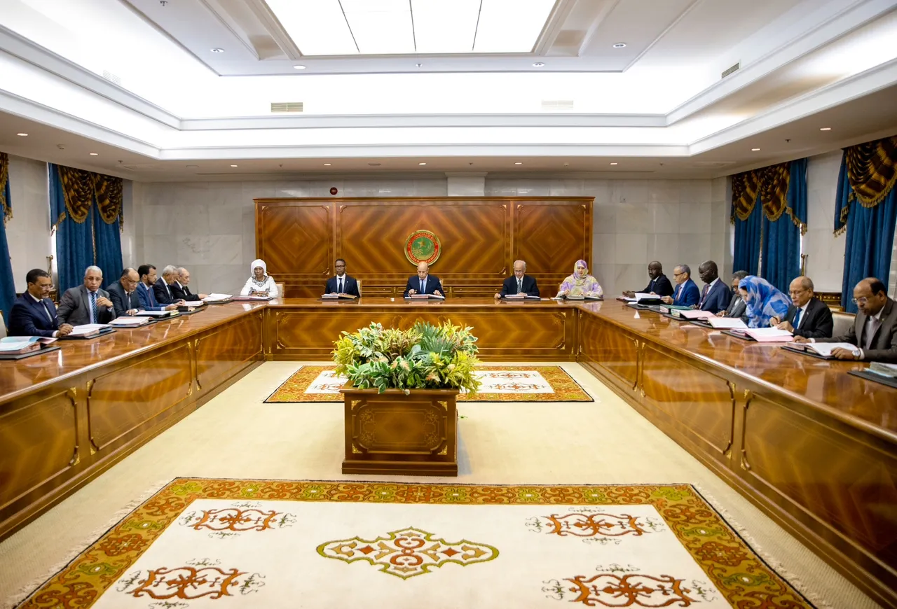 مجلس الوزراء خلال اجتماعه اليوم