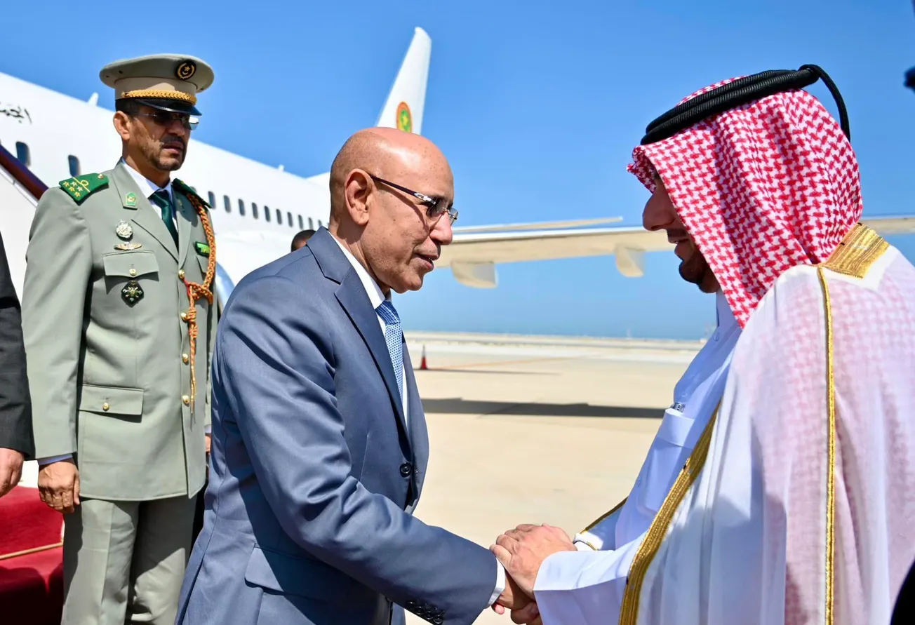 الرئيس محمد ولد الغزواني بعيد وصوله إلى الدوحة اليوم السبت