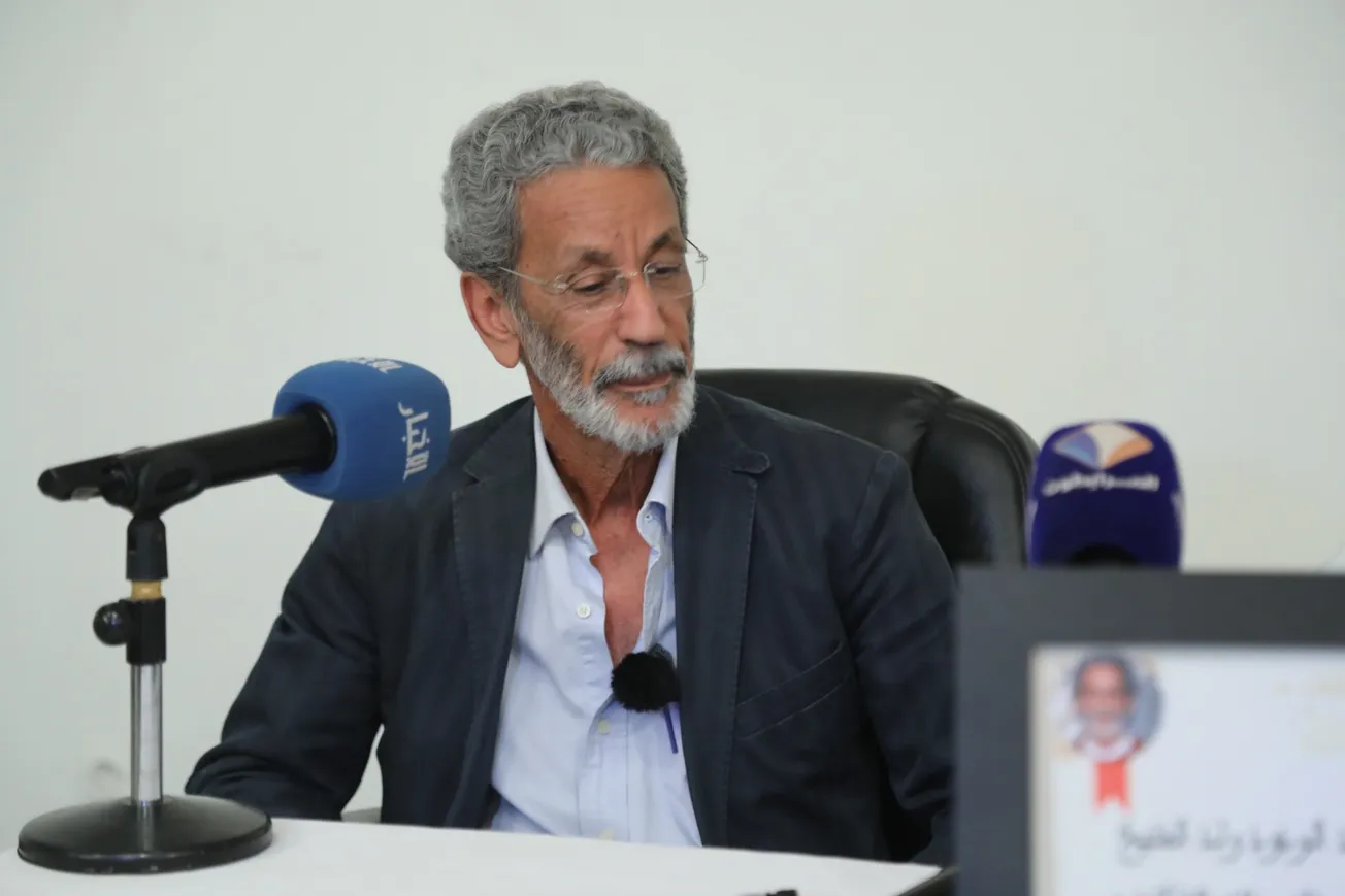 لبروفوسور عبد الودود الشيخ خلال محاضرة له اليوم بنواكشوط (الأخبار)
