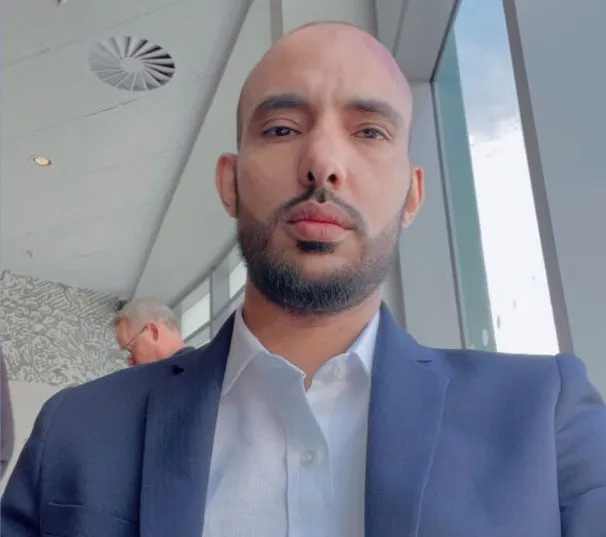  الصحفي: السلطان البان