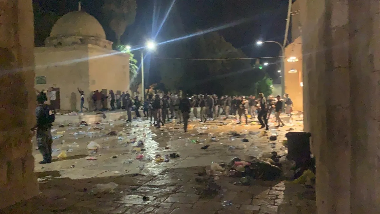 جانب من اقتحامات المستوطنين لساحات المسجد الأقصى تحت حماية شرطة الا?