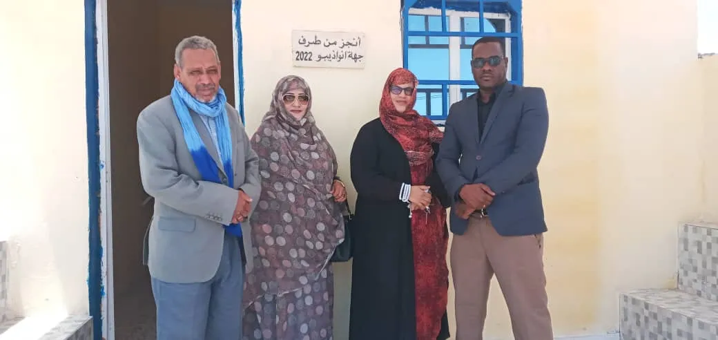 جانب من تسليم المقهي وقاعة الأساتذة لمدير الثانوية/ الأخبار