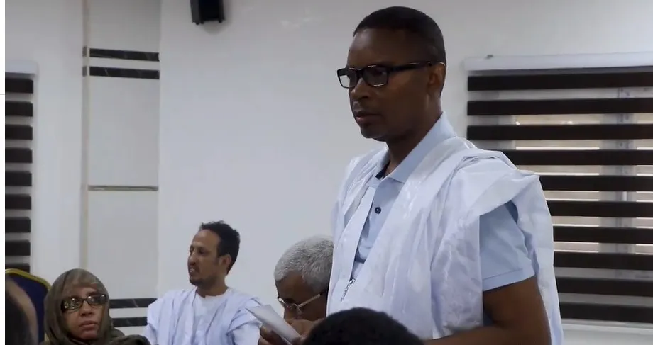 الوزير الأول محمد ولد بلال خلال حديثه في الاجتماع اليوم