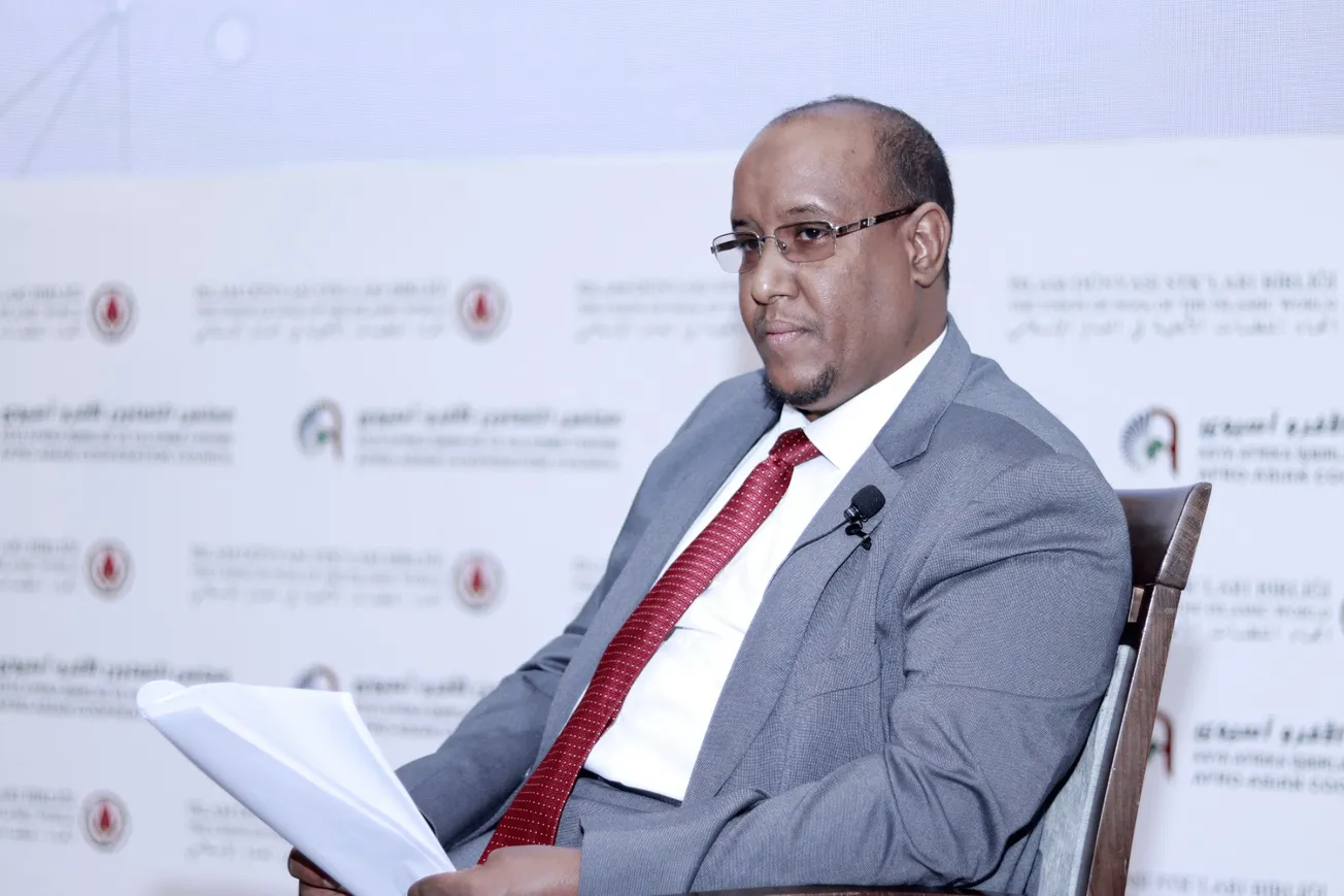 د.سيد أعمر شيحنا ـ مدير المركز الإقليمي للأبحاث والاستشارات، باحث ال