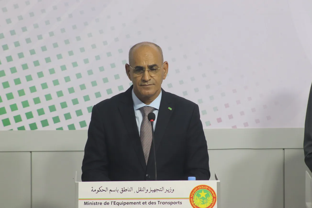 وزير التجهيز والنقل الناطق الرسمي باسم الحكومة الموريتانية الناني و