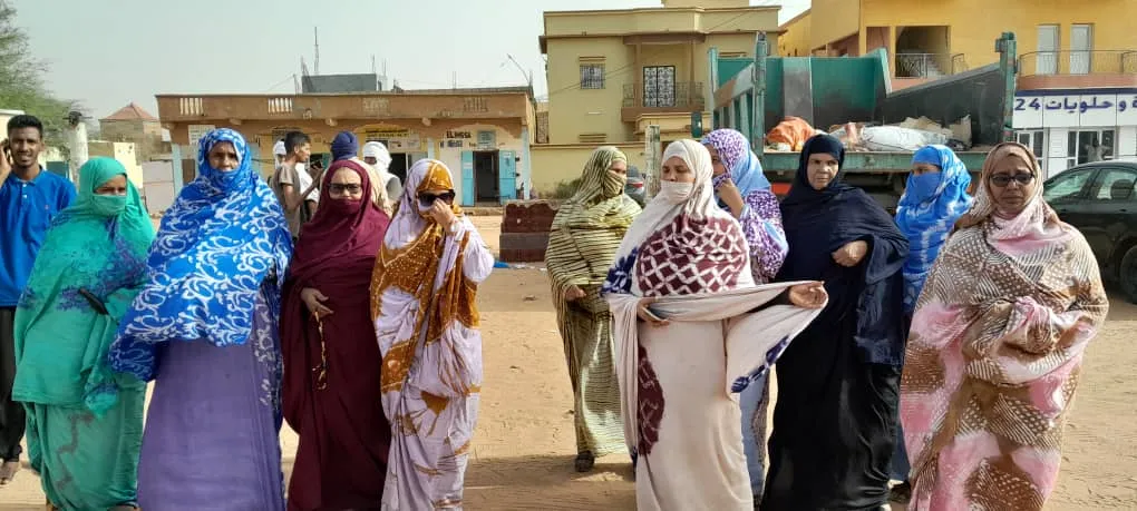 الوقفة الاحتجاجية التي نظمها ذوو الشابين المفقودين منذ ثلاثة أيام 