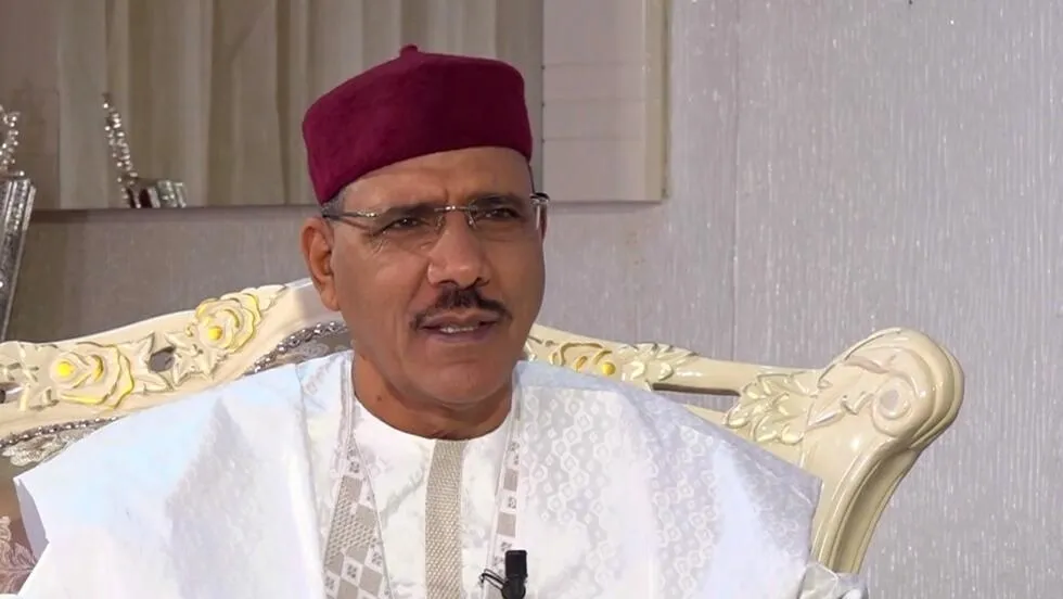 الرئيس النيجري المخلوع محمد بازوم 