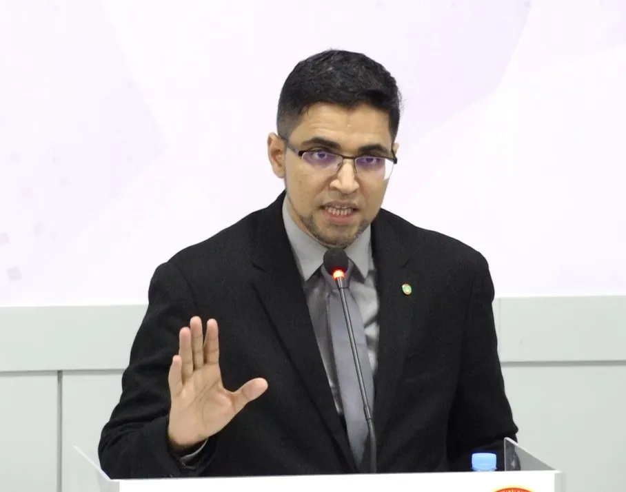 وزير التحول الرقمي والابتكار وعصرنة الإدارة محمد عبد الله لولي، خلا?