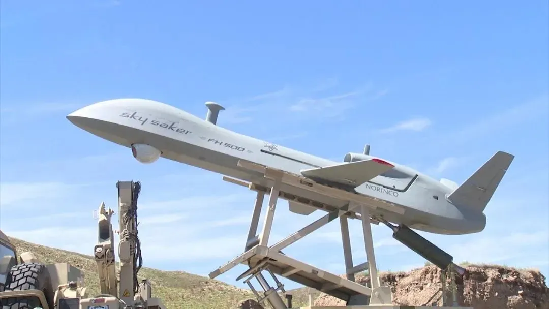 طائرة صينية مسيرة من نوع Sky Saker FX80