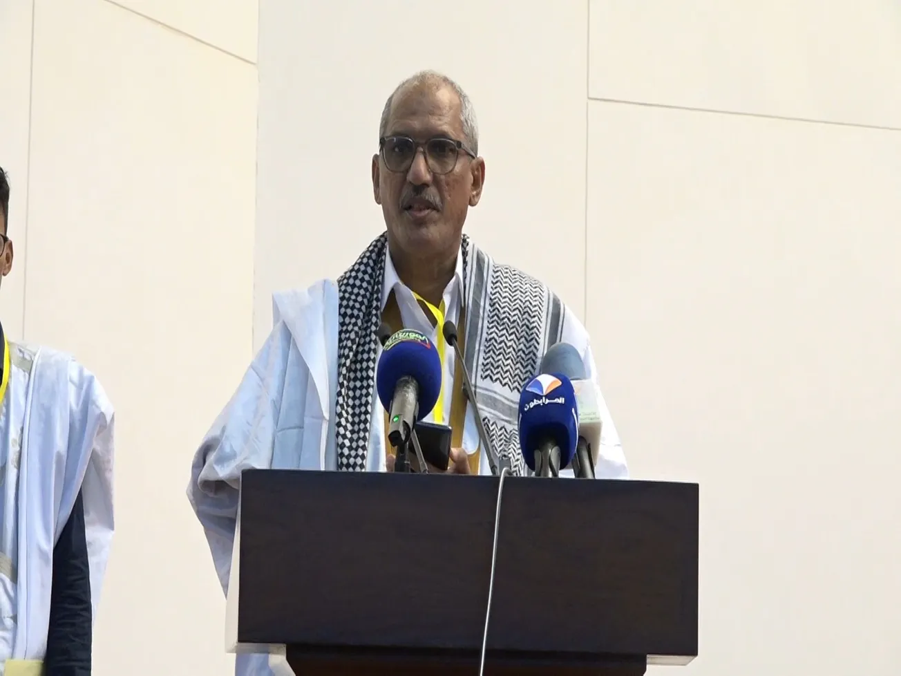 a79de740-33dc-41ab-8bf3-28da8f8b2971