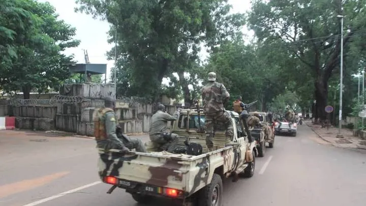 19910825_0-42-1033-582