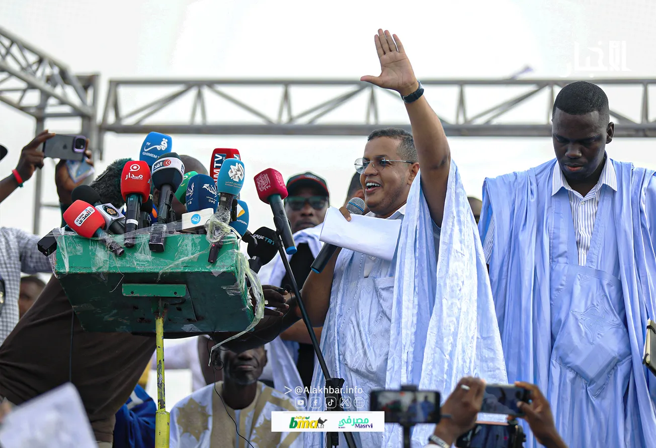 مدير الحملة يعقوب أحمد المرابط خلال قراءة البيان مساء اليوم في المهر