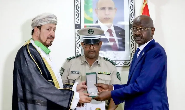 وزير الخارجية محمد سالم ولد مرزوك خلال توشيخ سفير سلطة عمان سيف بن هل