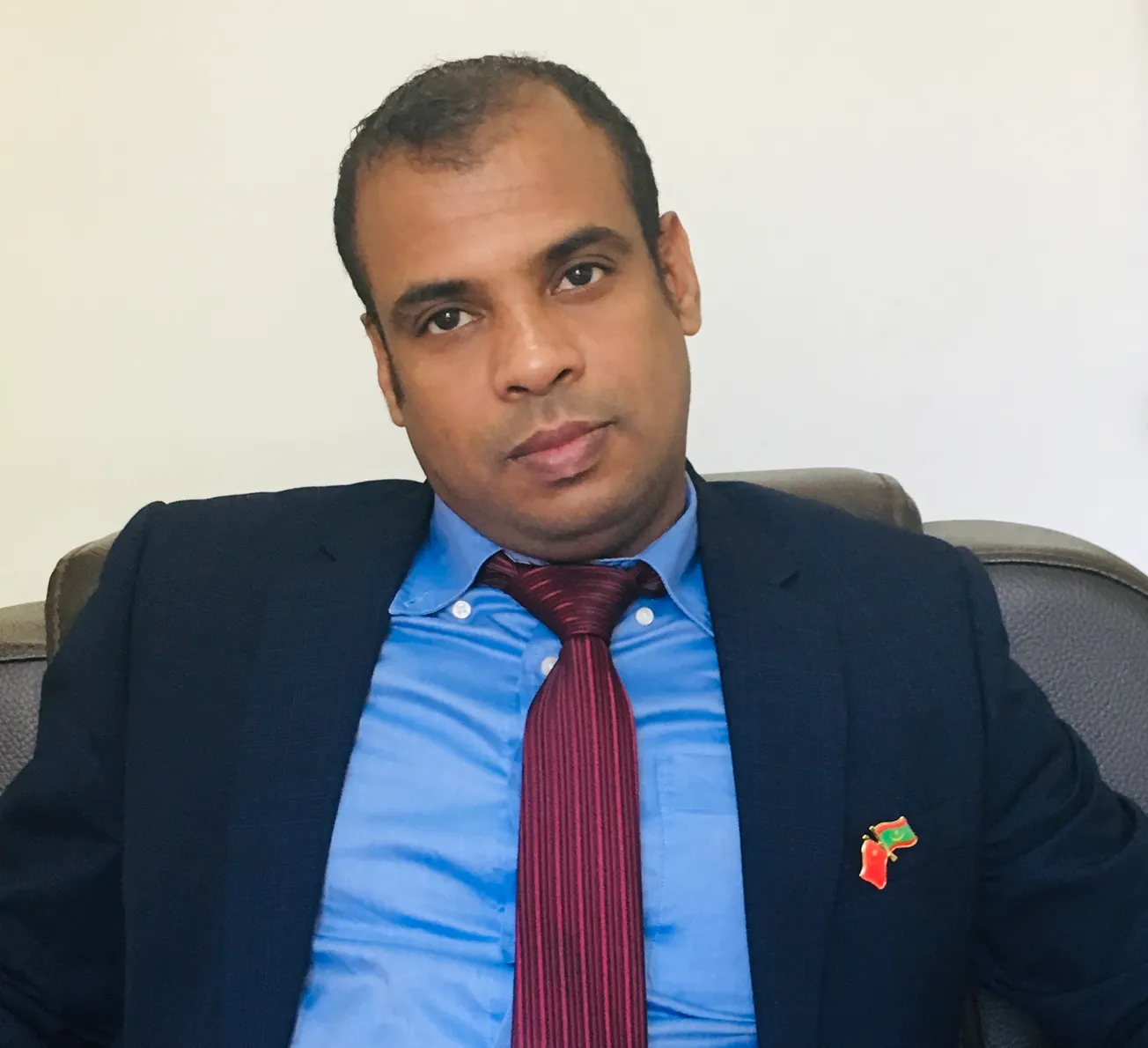 عبد الرحمن ولد سيدي محمد أول صحفي موريتاني يدخل الفضاء الإعلامي الصي