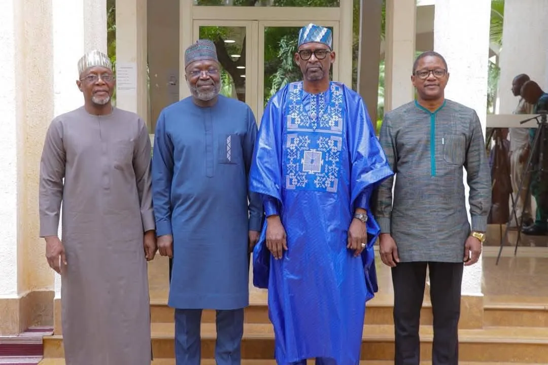 وزراء خارجية دول تحالف الساحل ورئيس مفوضية إيكواس عمر علي توراي 