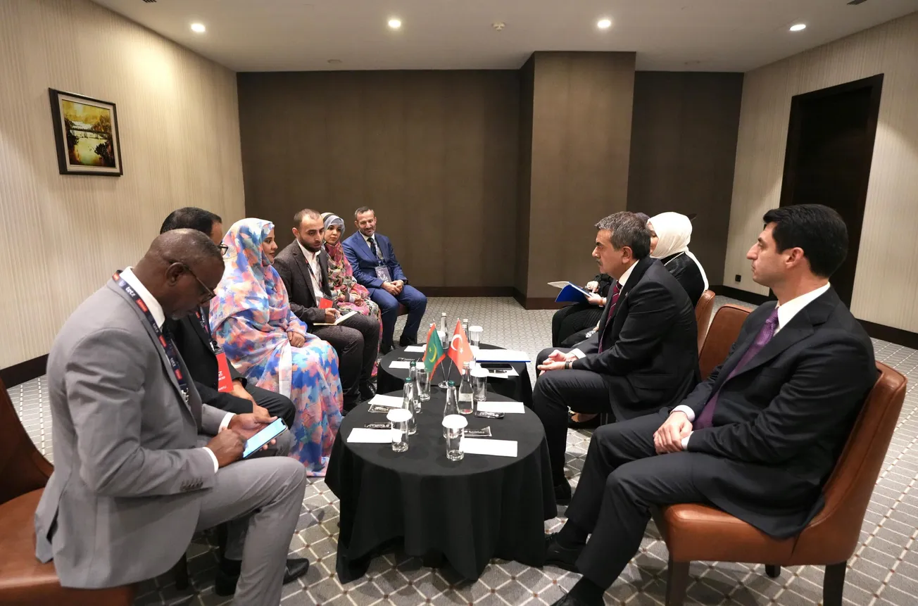 وزير التربية التركي البروفيسور الدكتور يوسف تكين، ووزيرة التربية وإ