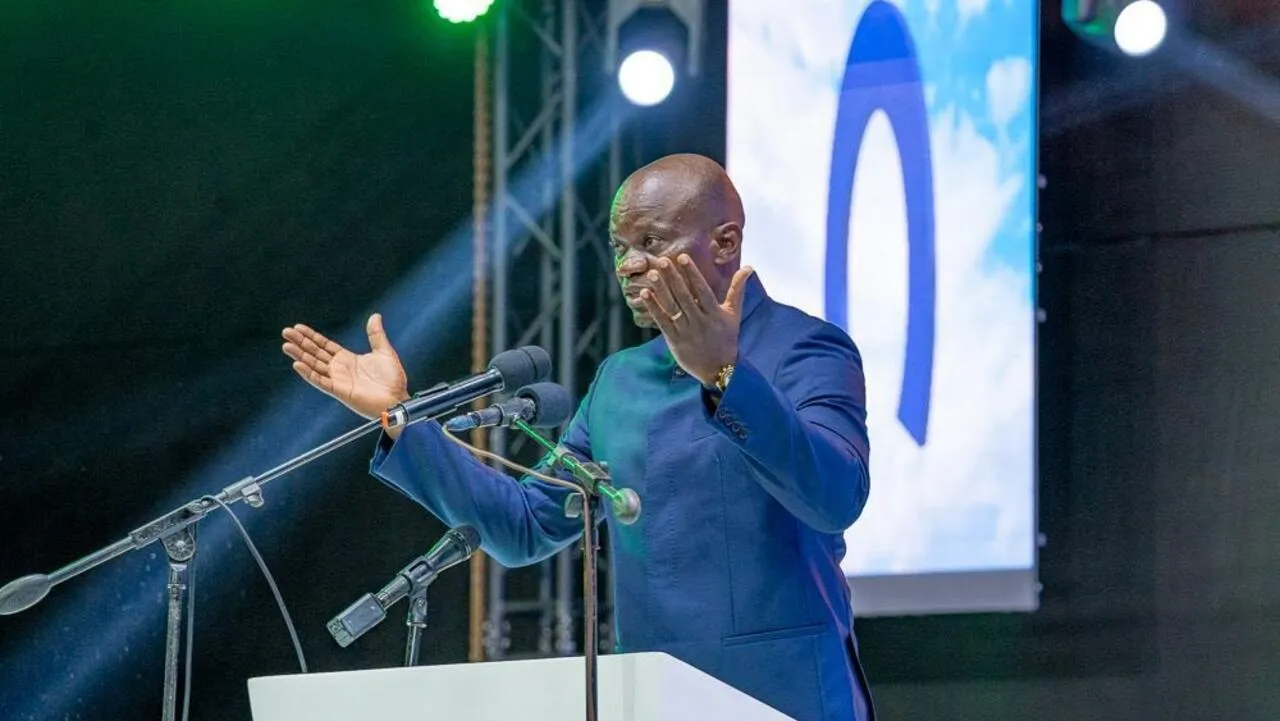 الرئيس الغابوني الجنرال بريس أوليغي نغيما 