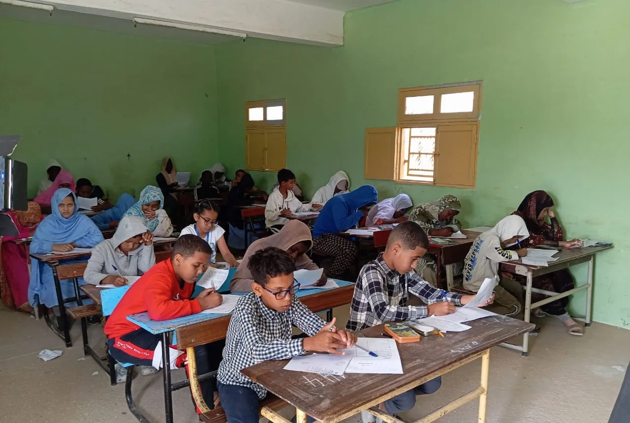 مشاركون في الامتحان من مدينة نواذيبو اليوم 