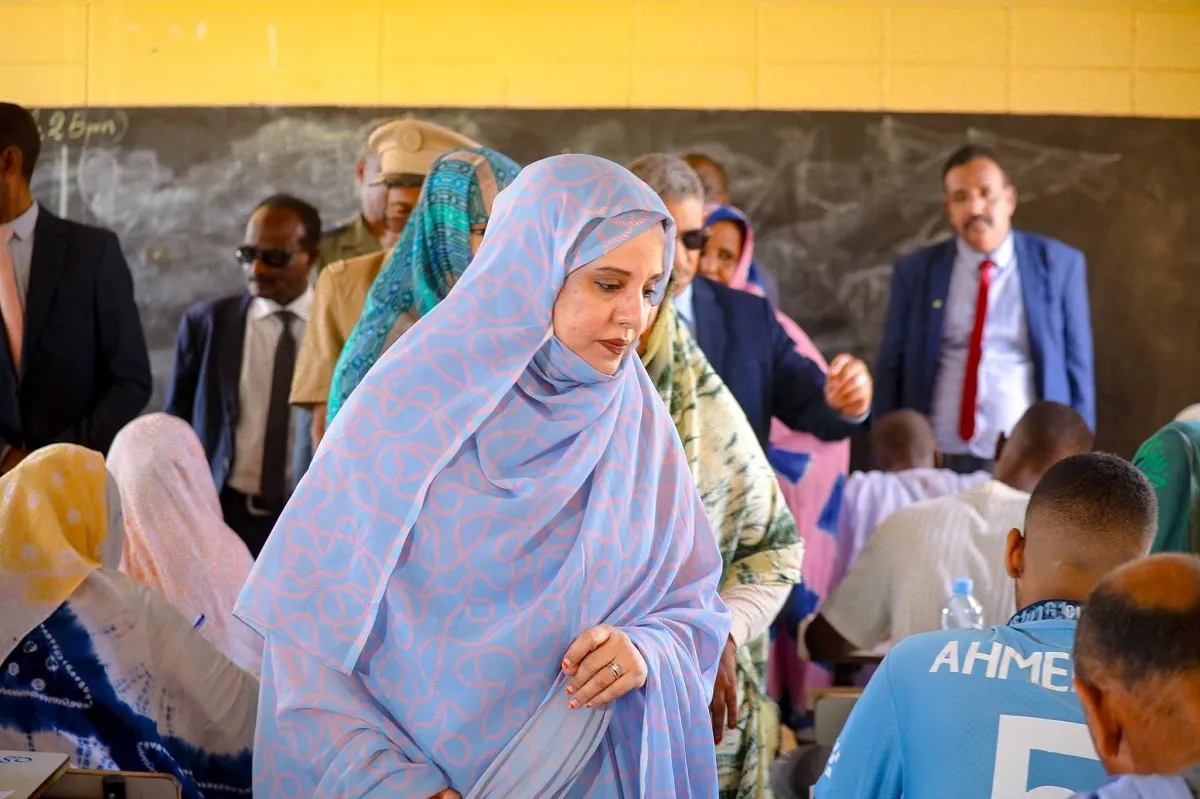 وزيرة التربية وإصلاح النظام التعليمي هدى باباه خلال إحدى محطات جولة 