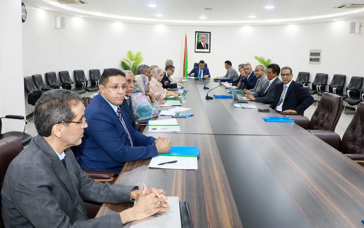 اللجنة الوزارية خلال اجتماعها الخميس تحت رئاسة الوزير الأول المختار