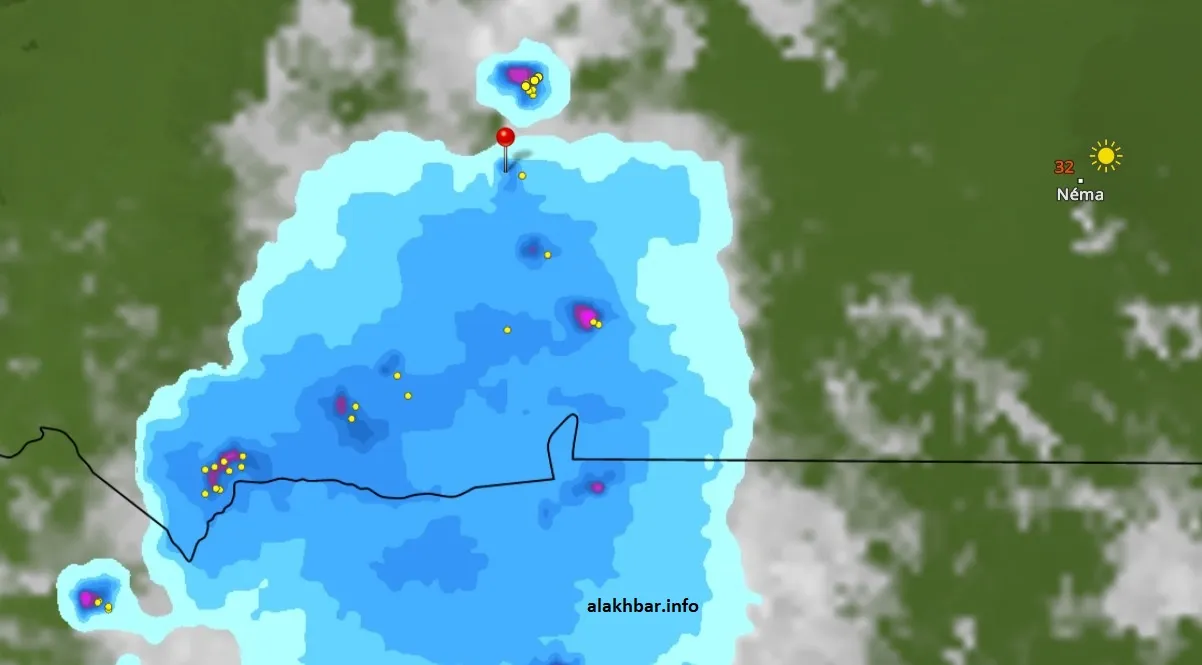 خارطة انتشار السحب عند الساعة 11:45، الإشارة عند مدينة العيون