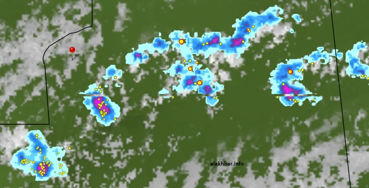 خارطة انتشار السحب الماطرة عند الساعة 17:32، الإشارة عند مدينة الزويرا