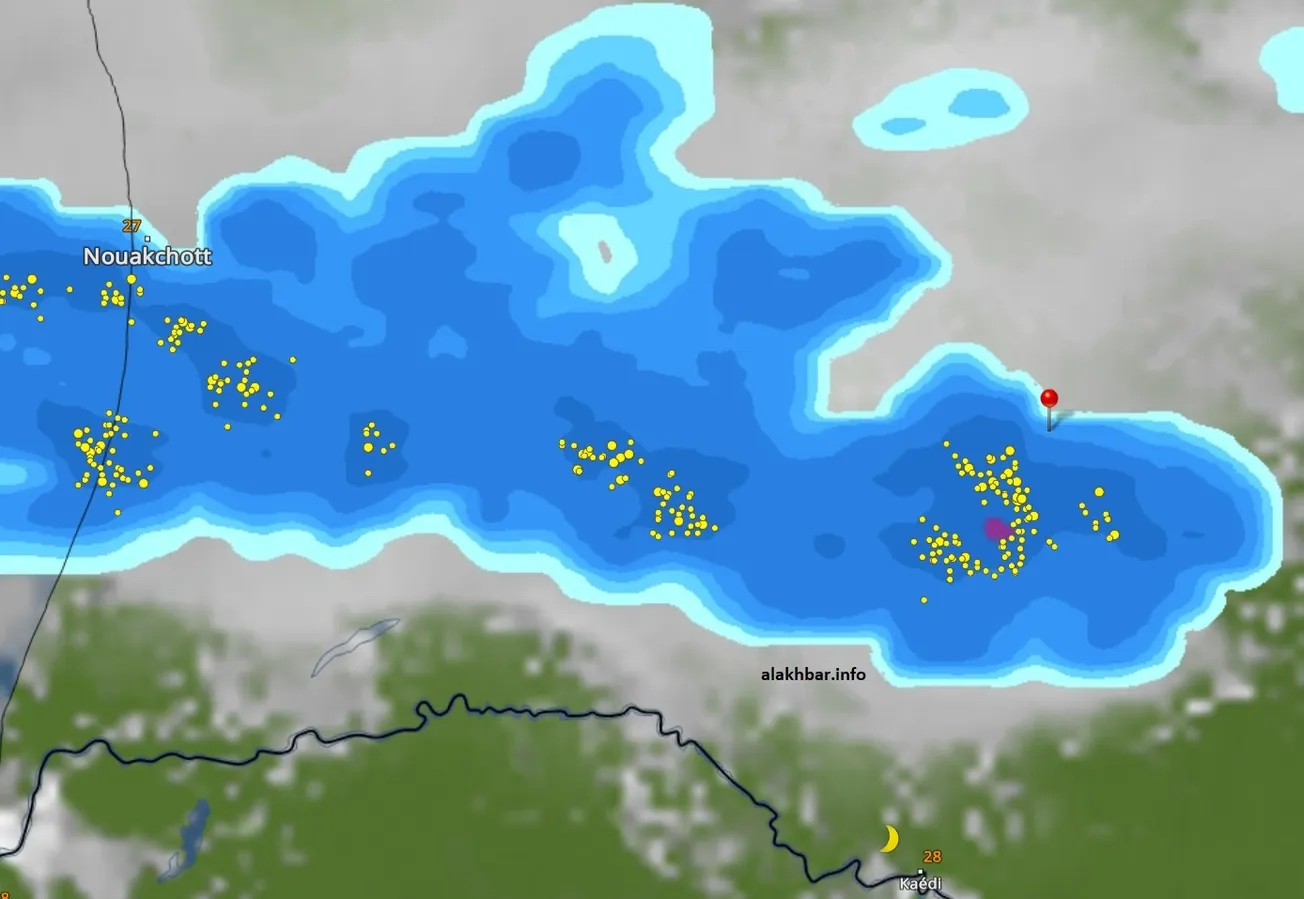 خارطة انتشار السحب المتوقعة من مساء الأحد وحتى فجر الاثنين، الإشارة 