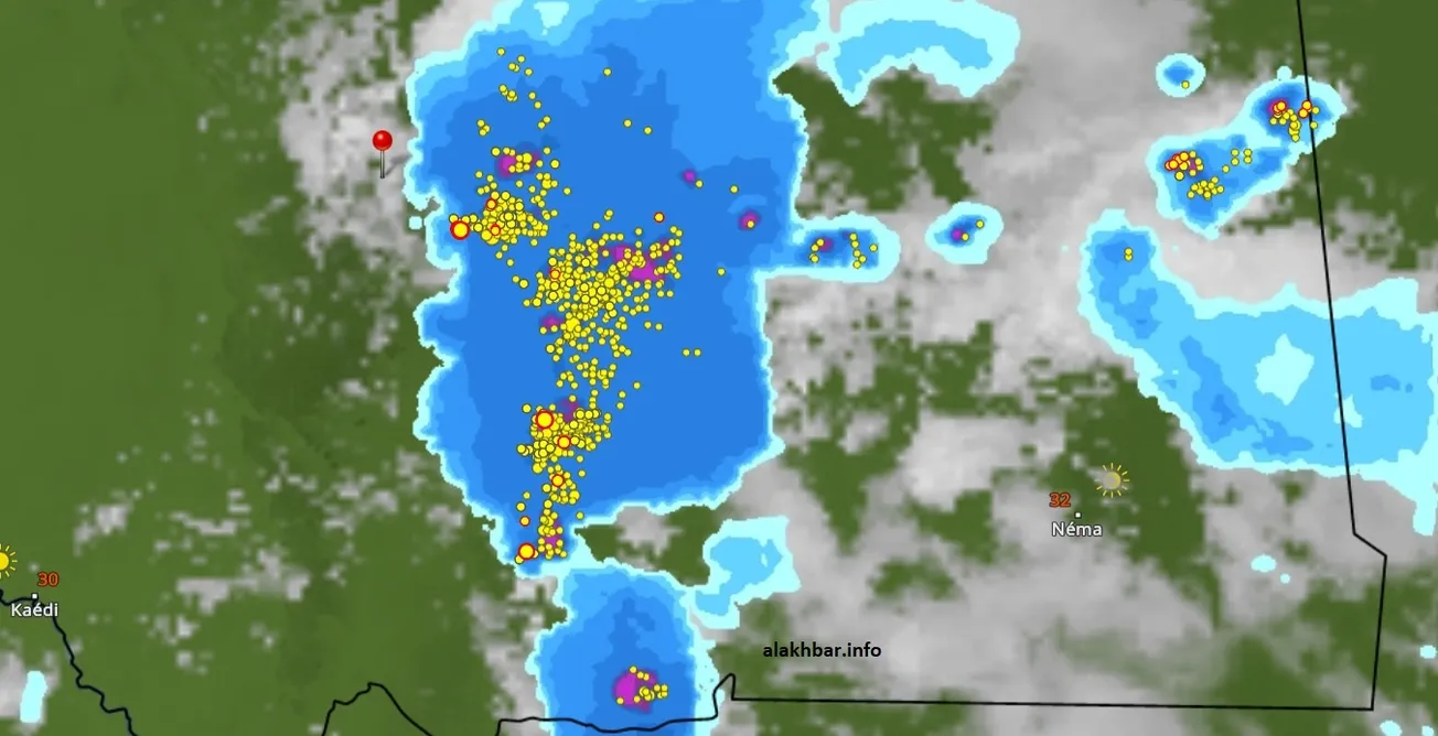 خارطة انتشار السحب الماطرة عند الساعة 11:45، الإشارة عند مدينة تجكجة