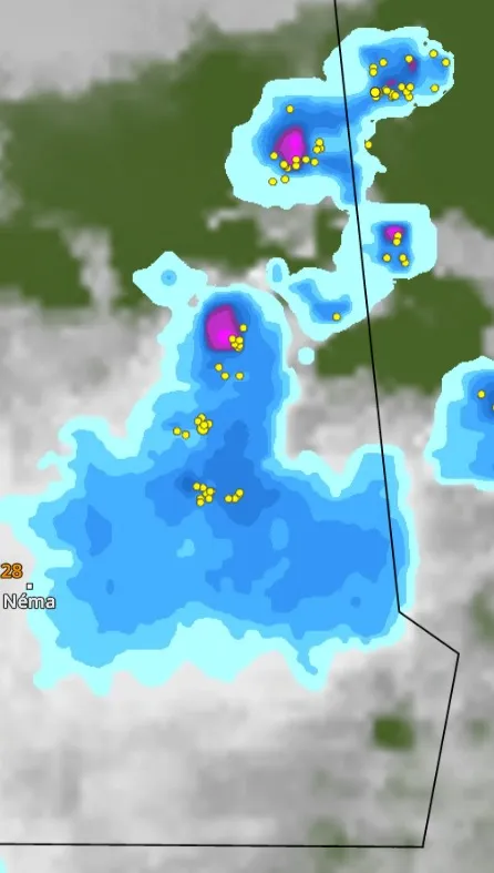 خارطة انتشار السحب الماطرة عند الساعة: 21:45