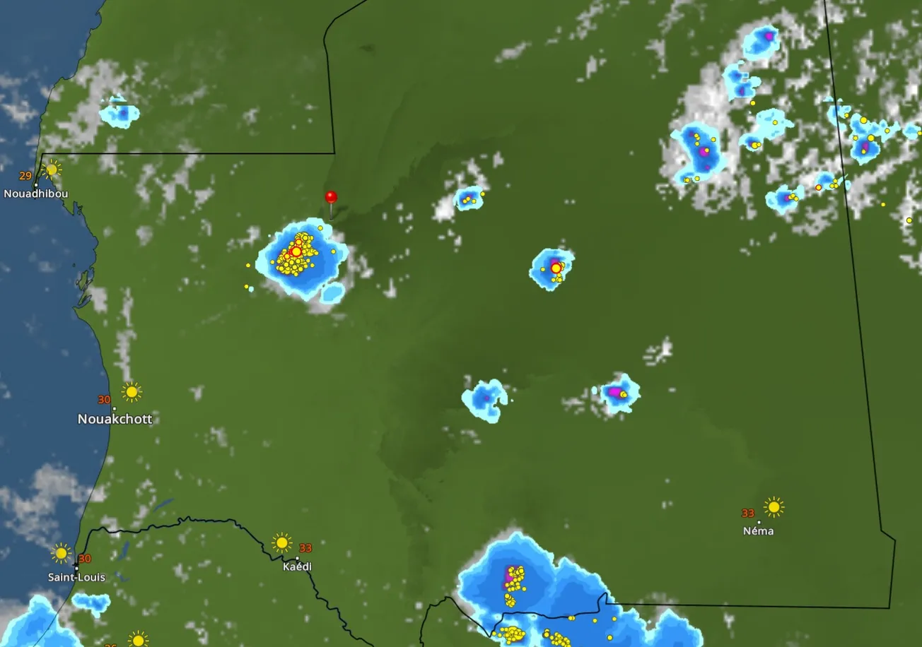 خارطة السحب الآن عند الساعة 18:05، الإشارة عند مدينة أطار