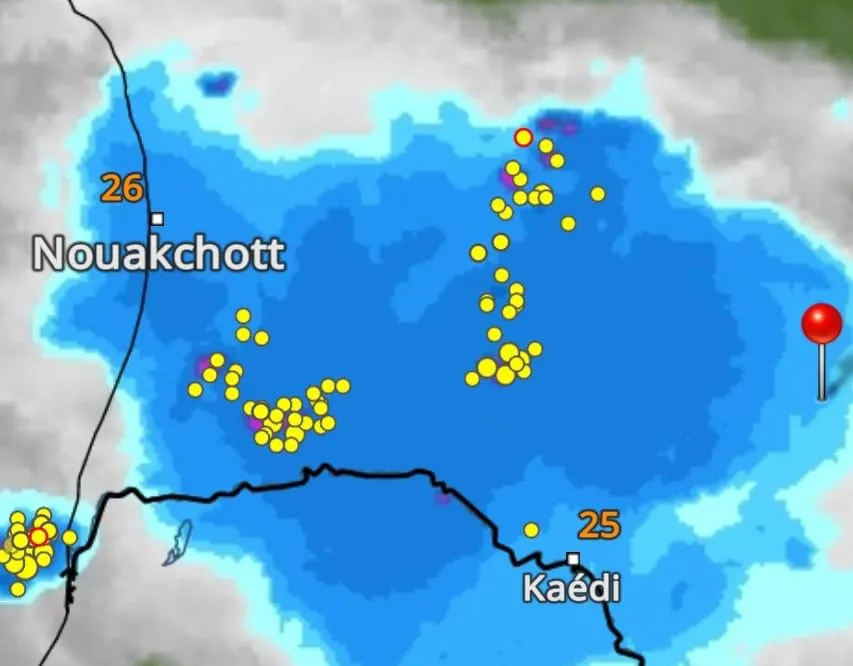خارطة انتشار السحب الماطرة صباح اليوم وهي تغطي من كرو إلى نواكشوط 