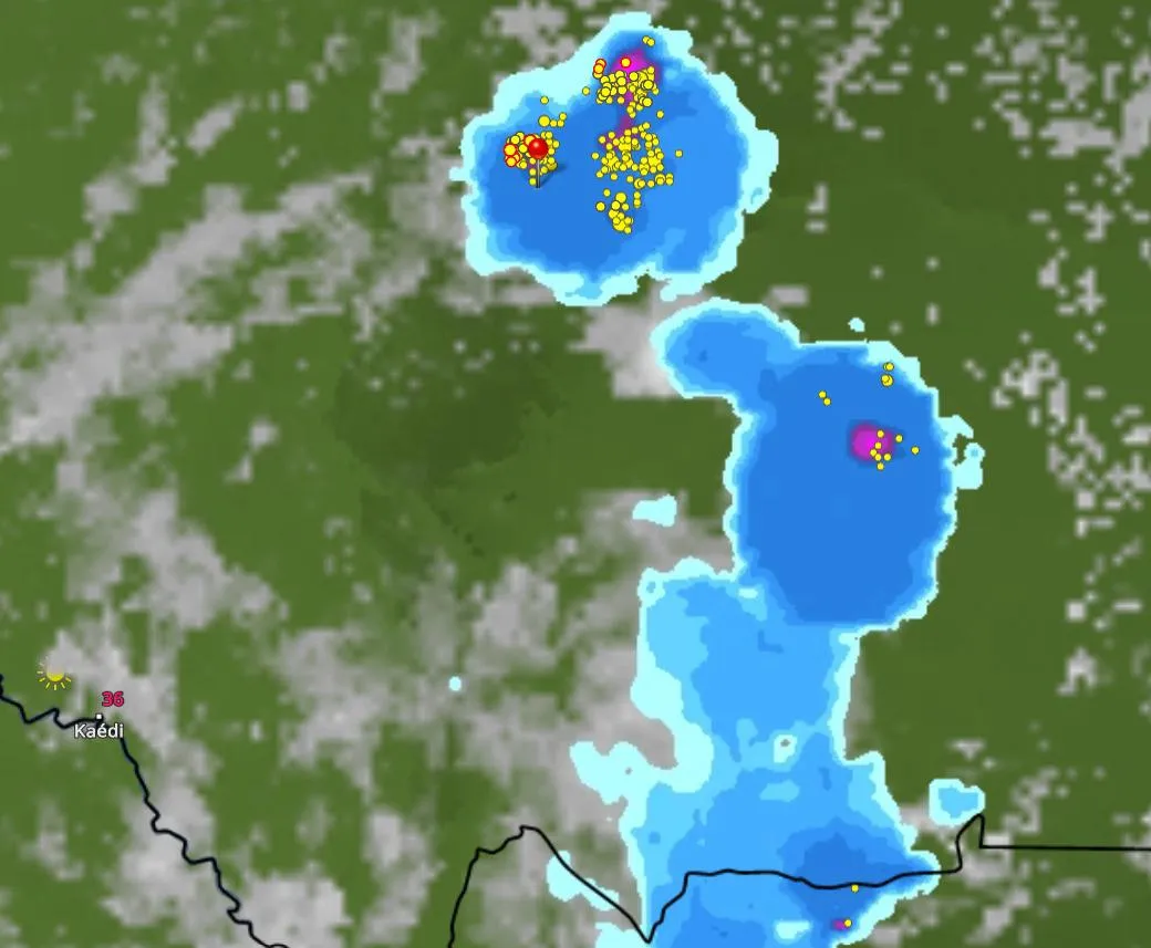 خارطة انتشار السحب الماطرة عند الساعة 16:40، الإشارة عند تجكجة